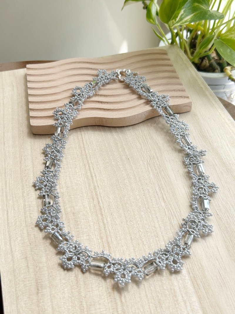 Exquisite silver woven neckband - Necklaces - Cotton & Hemp Silver