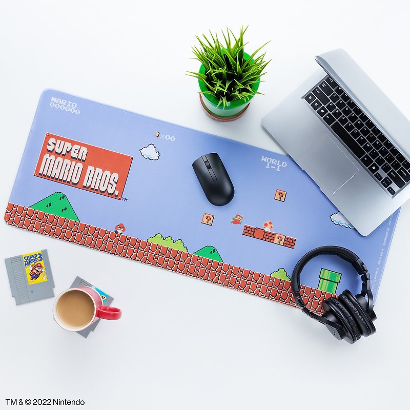 Paladone Super Mario Bros Desk Mat - Mouse Pads - Plastic Multicolor