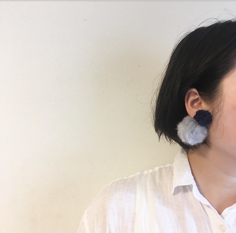 Buddhist earrings - ต่างหู - ผ้าฝ้าย/ผ้าลินิน สีเทา
