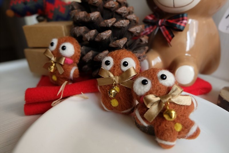 Christmas Gift Exchange Gift [Gingerbread Man] Brooch/Fridge Magnet - Brooches - Wool Brown