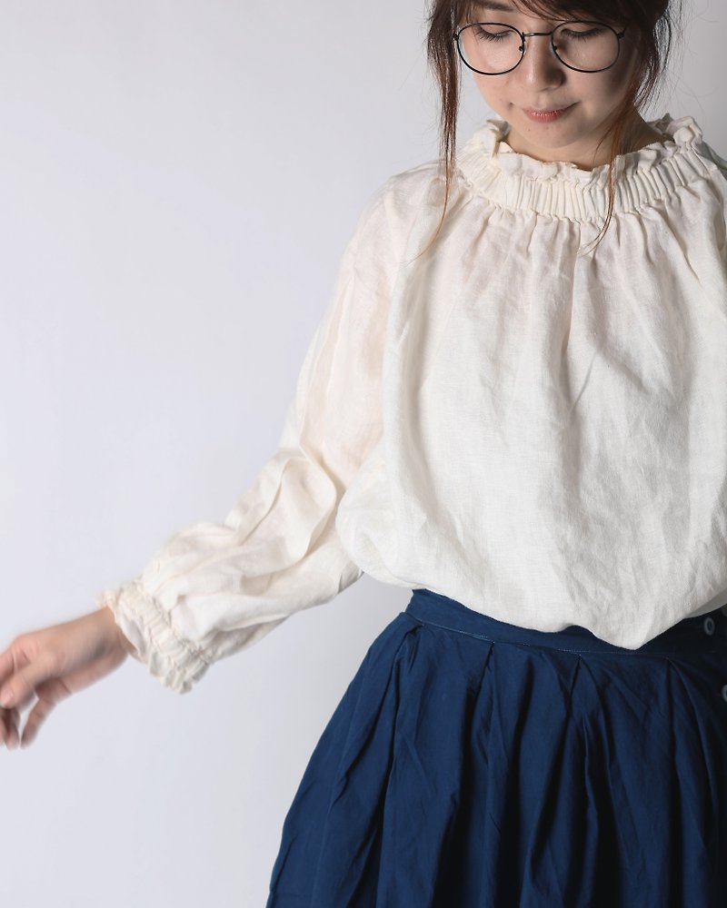 Quiet palace style linen shirt - เสื้อเชิ้ตผู้หญิง - ผ้าฝ้าย/ผ้าลินิน ขาว