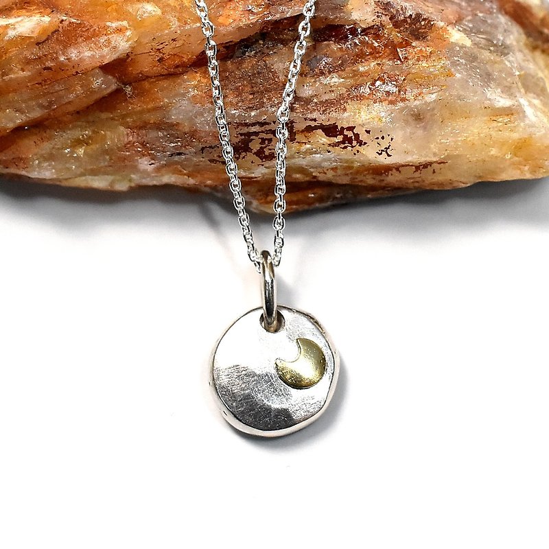 K18 crescent moon silver necklace one-of-a-kind item No-01 - สร้อยคอ - โลหะ สีเงิน