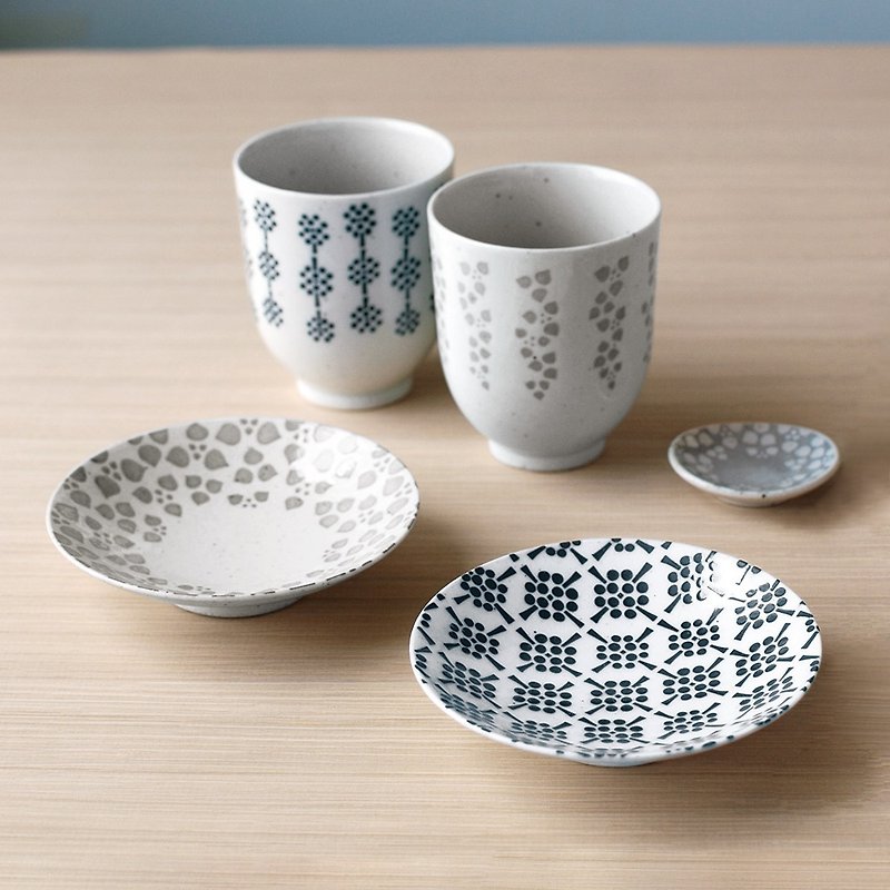 #绝版清仓Japan KINTO SHU SHU 小碟 / Total 3 models - Small Plates & Saucers - Porcelain Blue