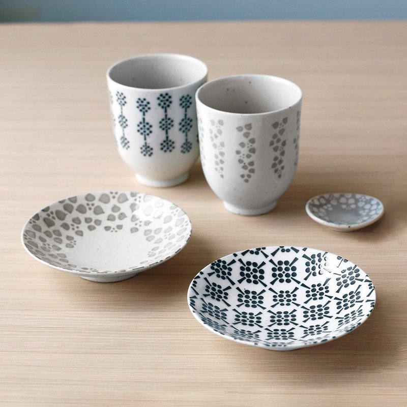 #绝版清仓Japan KINTO SHU SHU 小碟 / Total 3 models - Small Plates & Saucers - Porcelain Blue