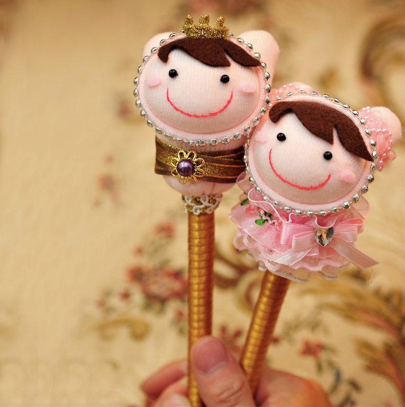 【Wedding】Wedding banquet signature pen pure handmade exquisite socks doll pair pen-Q is sweeter than rabbit pink - ตุ๊กตา - วัสดุอื่นๆ สึชมพู