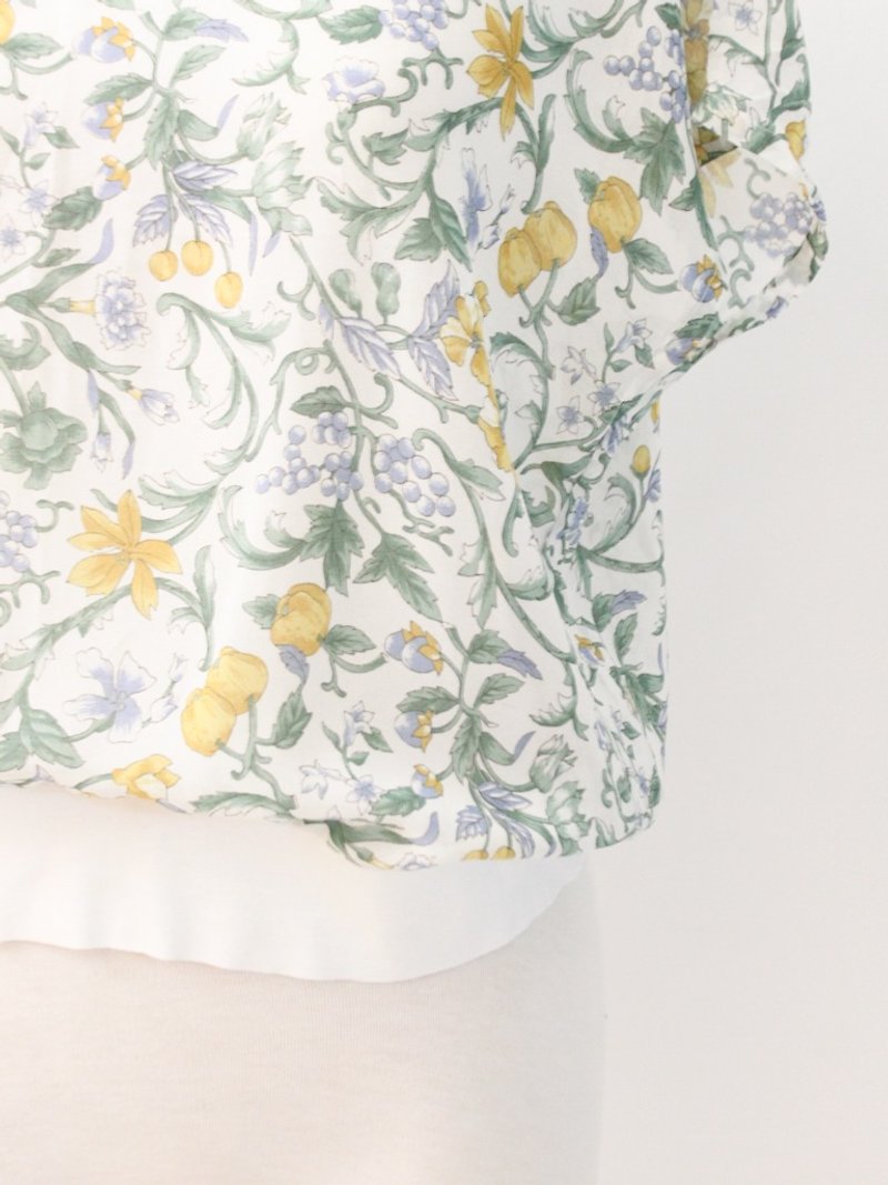 復古日本製圖騰印花清新白色短袖古著襯衫 Vintage Blouse - 女襯衫 - 聚酯纖維 綠色