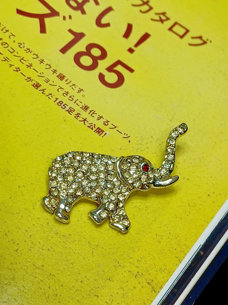 vintage jewelry 古董典雅胸針 小象別針 - 胸針 - 其他金屬 