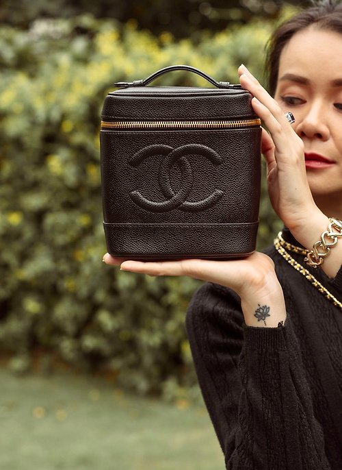 À Paris ｜漫步巴黎 古董老香化妝包Chanel Vintage Vanity bag