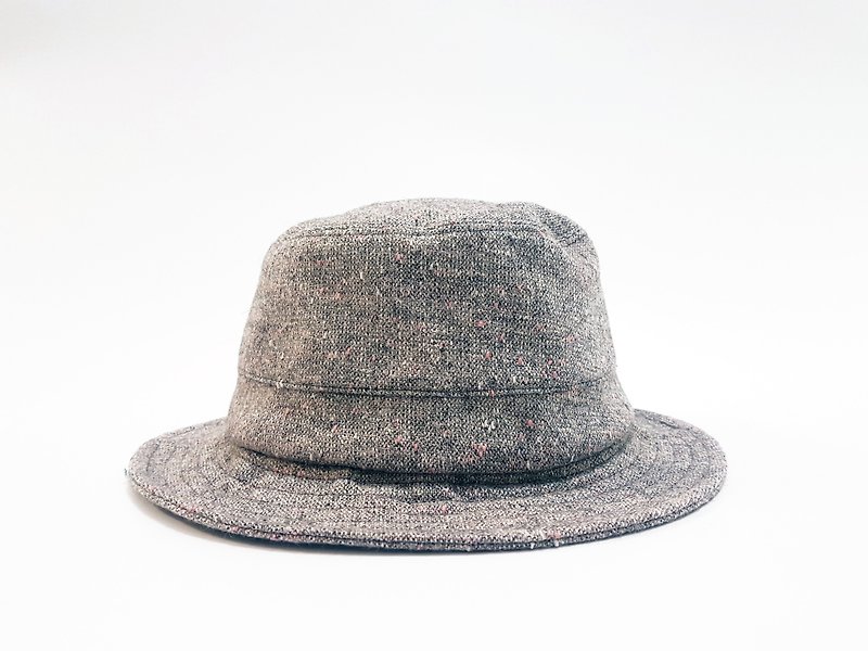 英式圓盤紳士帽-灰底(粉點紗+白點紗)#編織毛料 #秋冬#禮物 #保暖 - 帽子 - 棉．麻 灰色