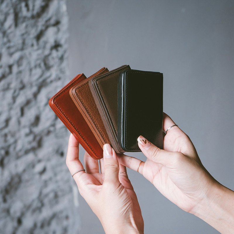 Genuine leather magnetic buckle neat business card holder X0004 black/coffee/ Brown/yellow Brown Y - การ์ด/โปสการ์ด - หนังแท้ หลากหลายสี