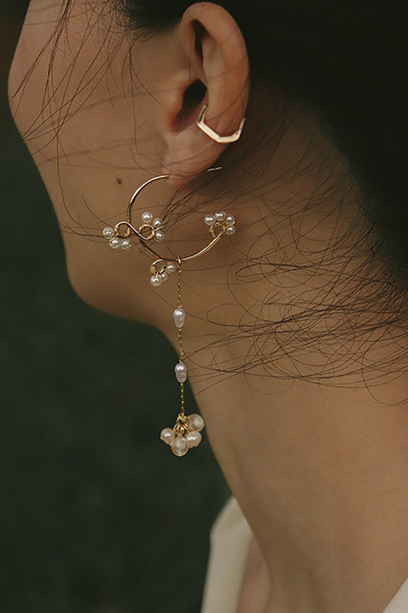 vingtsix waterside flower language / 925 ear pin Clip-On resin clip earrings pearl wedding earrings - ต่างหู - เรซิน ขาว