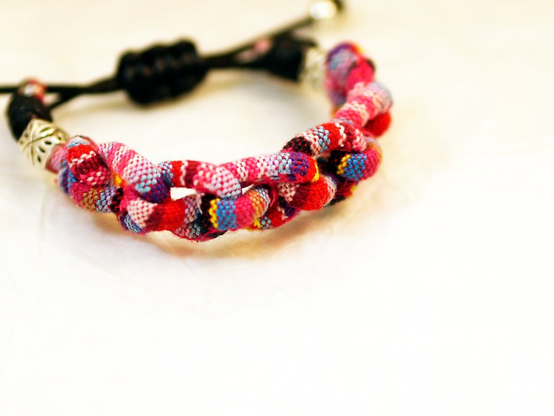 Wander Woven-clothes Bracelet---Wandering Series Weaving Bracelet (Imagine) - Bracelets - Polyester Multicolor