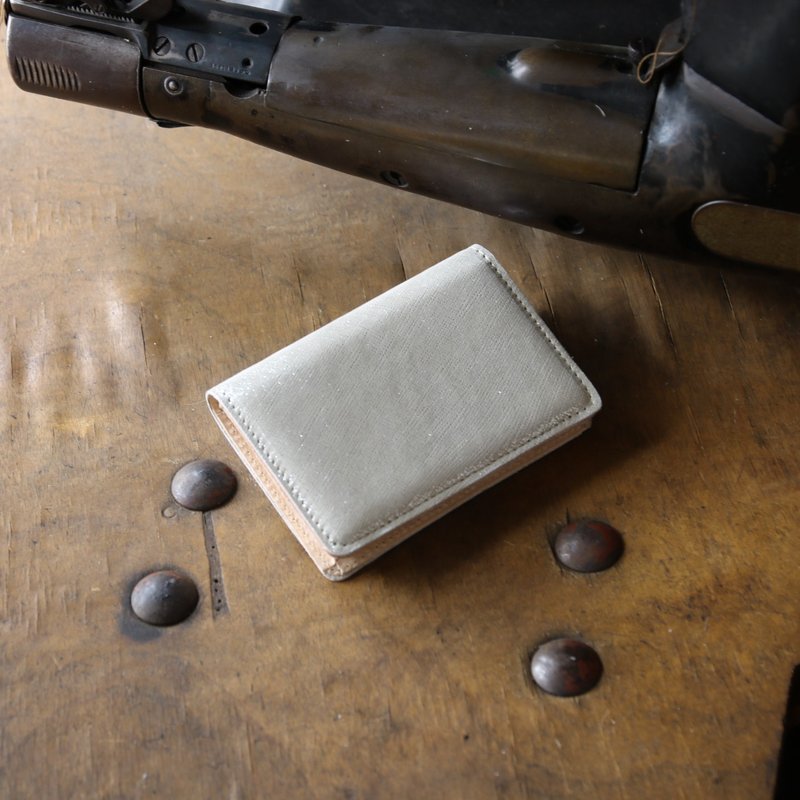 日本製造　牛皮　名片夾　名片盒　銀色　made in JAPAN handmade leather card case - 其他 - 真皮 銀色