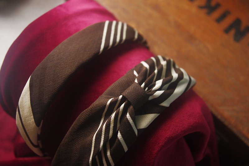Handmade - antique cloth flower tie retro headband - coffee milk - bow wide version - ที่คาดผม - เส้นใยสังเคราะห์ สีนำ้ตาล