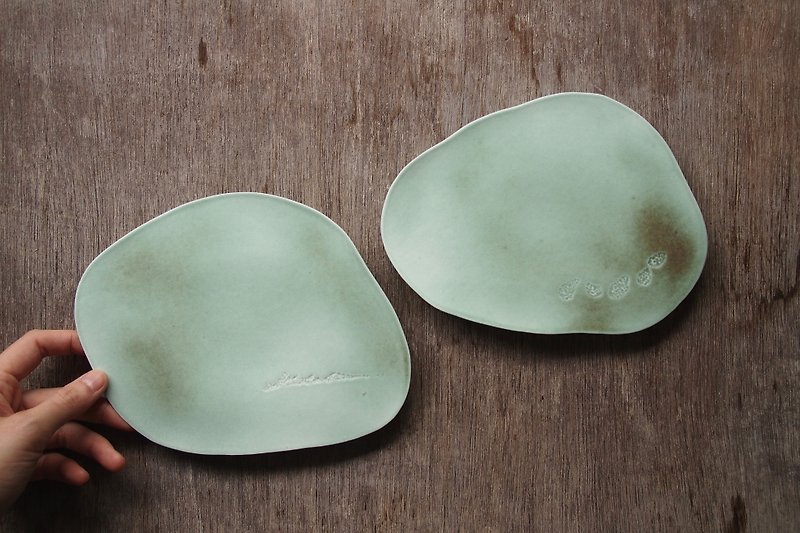 Qingshan green flat plate/ceramic ware - จานและถาด - ดินเผา สีเขียว