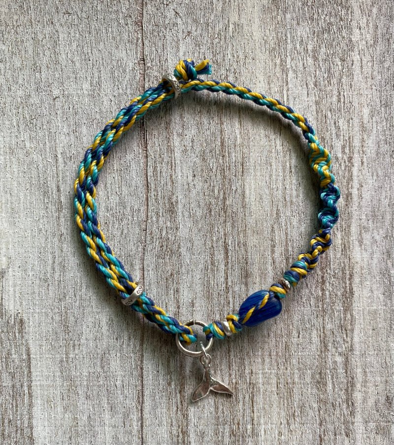 Hand-twisted whale tail and blue crystal sterling silver braided Wax thread bracelet - สร้อยข้อมือ - เงินแท้ หลากหลายสี