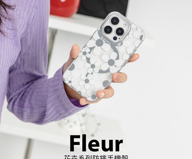 CASSETIFY iPhone13ケース 紫色 レトロデザイン CASETiFYから