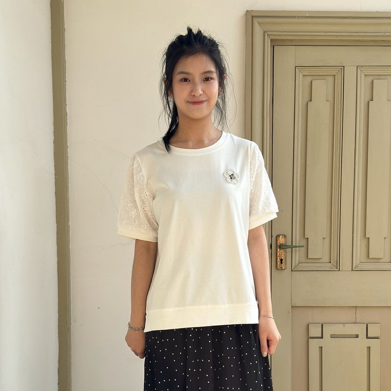 Hana Mokuba 圓領蕾絲袖拼接休閒上衣 - 女上衣/長袖上衣 - 其他材質 