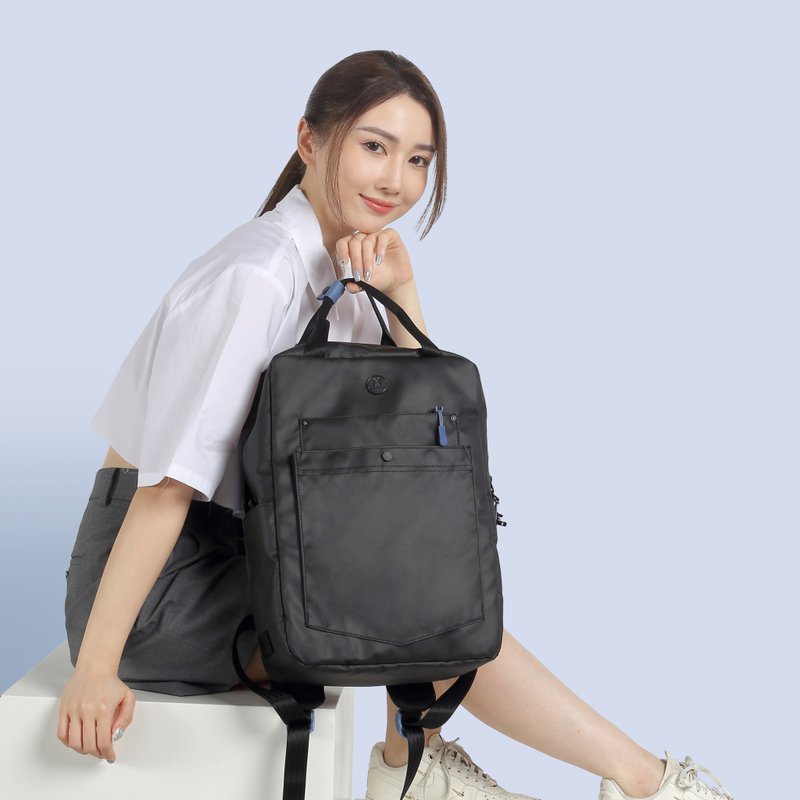 Moral x Leanne.LY Budd Gizza Backpack - กระเป๋าเป้สะพายหลัง - วัสดุอีโค 