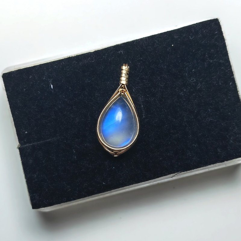大顆藍色月光石吊墜 14KGF雙面光月光石項鏈 - 項鍊 - 半寶石 