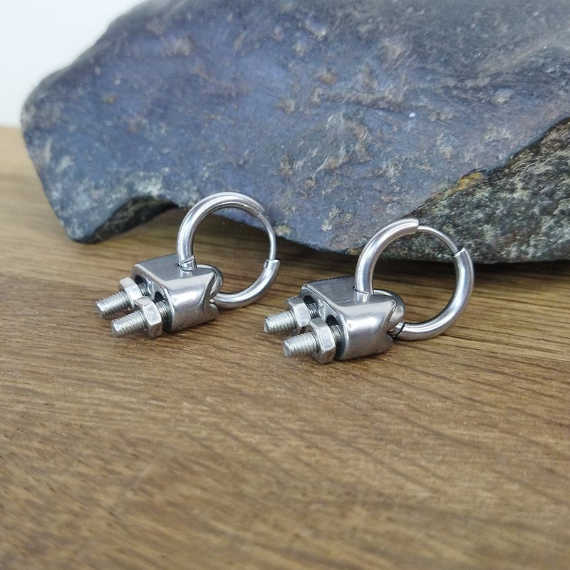 Grunge earrings men. Mechanical earrings recycled. Geek earrings - Earrings & Clip-ons - Other Metals Silver