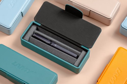 LAMY TAIWAN 官方旗艦館 【雷雕免費刻字】LAMY 皮革筆盒 / SAFARI 系列 - 鋼珠筆 -多彩選