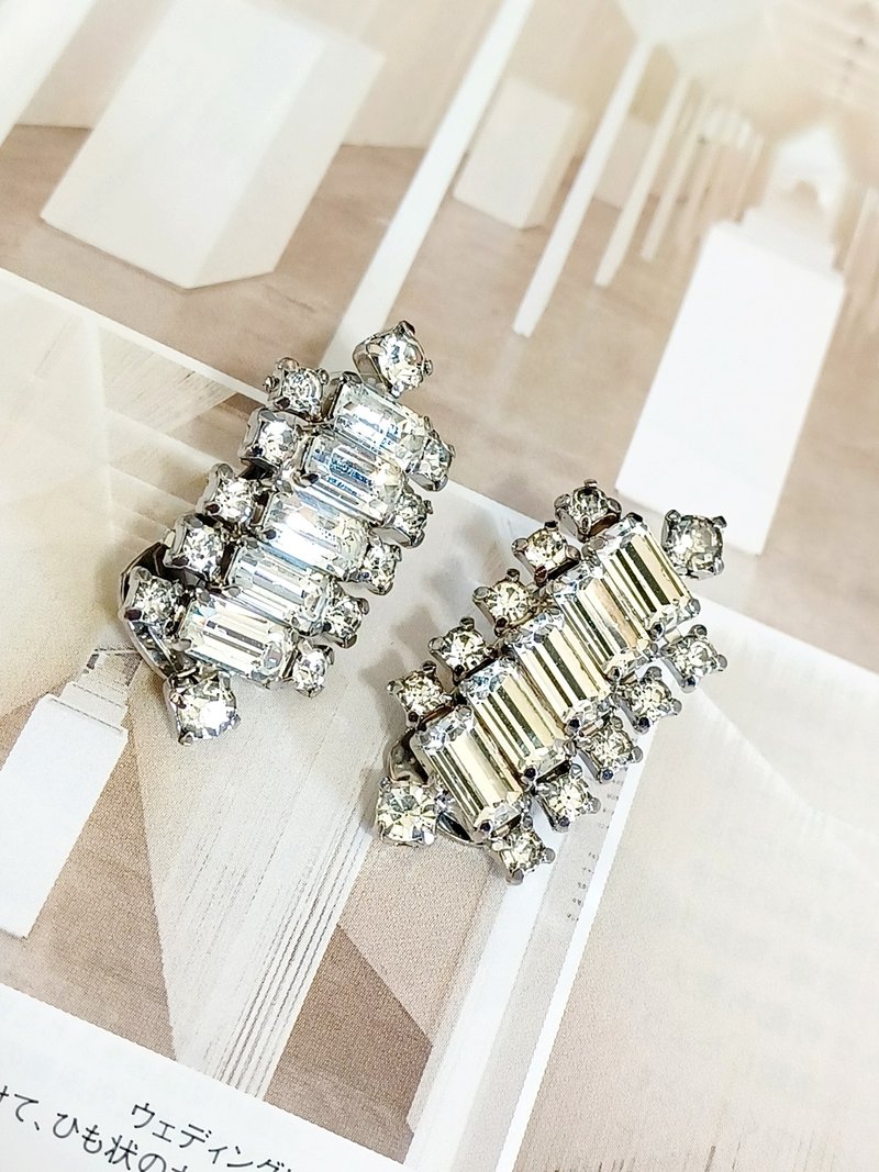 vintage jewelry 典雅長形滿綴萊茵 夾式耳環 - 耳環/耳夾/耳骨夾 - 其他金屬 