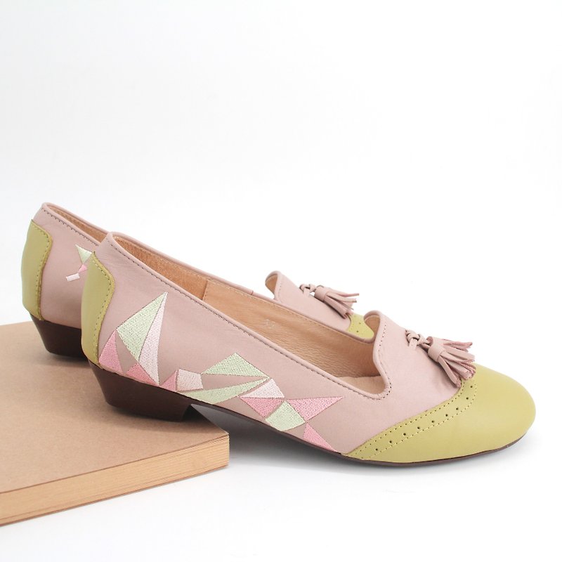 [Triangle Dance] embroidery handmade low-heeled Oxford shoes (green green powder) - Women's Oxford Shoes - Genuine Leather Pink