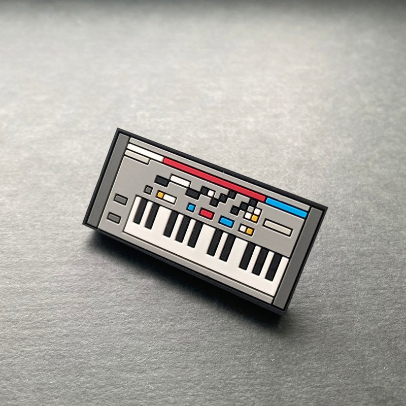 Pin Badge Synth Rubber Pin Badge 03 ANALOG SYNTHESIZER - อื่นๆ - ยาง หลากหลายสี