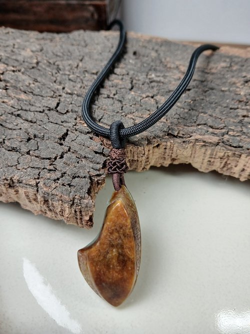 JadeGaze 玉凝飾｜臺灣玉雕工藝品牌🚩新品上架！ 項鍊 古典編織 紅皮油青種緬甸玉/中性雕刻項鍊