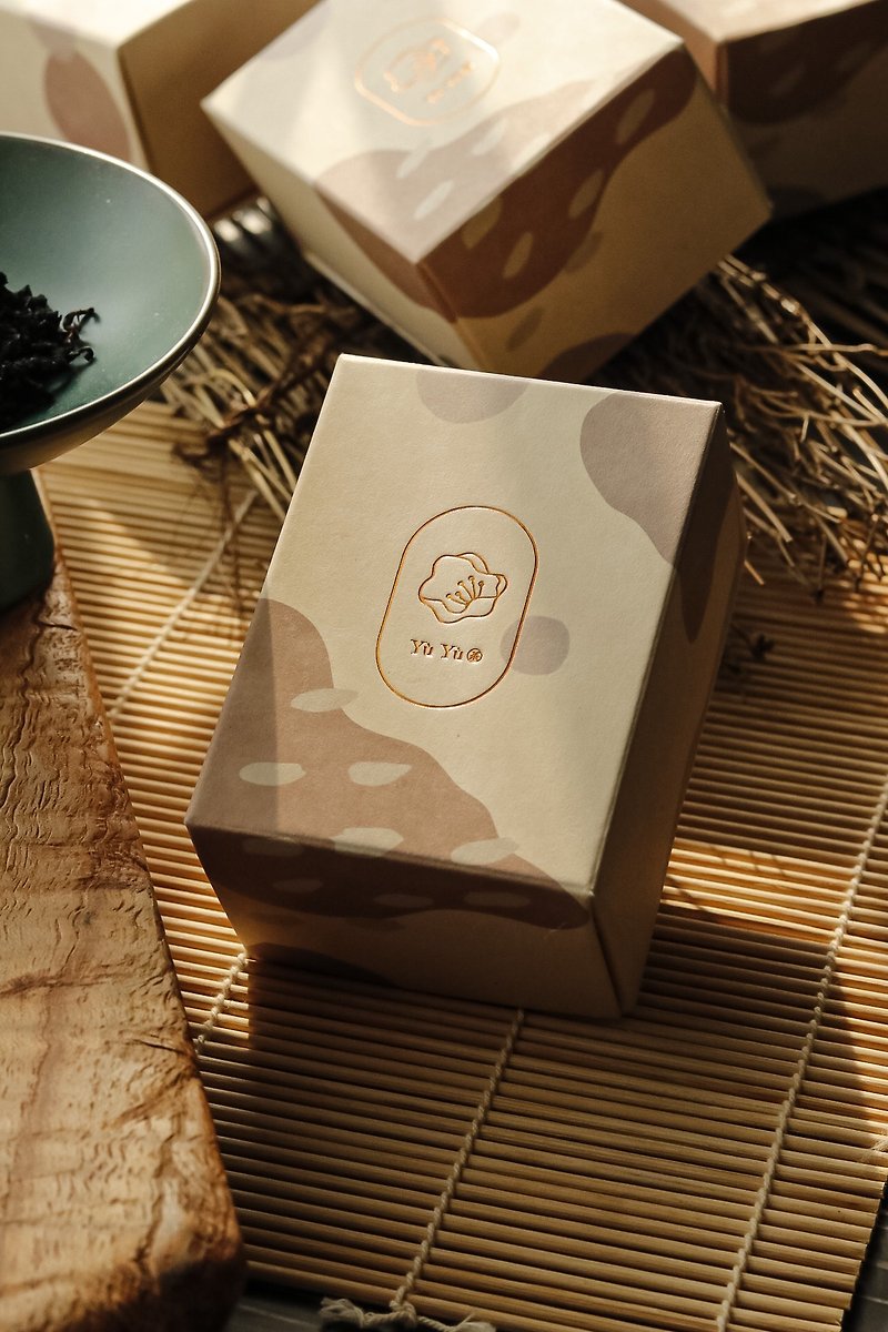 Yu Yu YùYù Ye Lai Xiang Jin Xuan Oolong Tea - ชา - พืช/ดอกไม้ สีใส