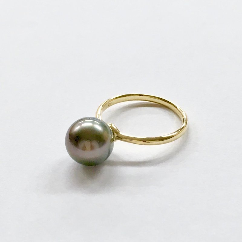 Tahitian black pearl and K18 simple ring Made-to-order product - แหวนทั่วไป - ไข่มุก สีทอง