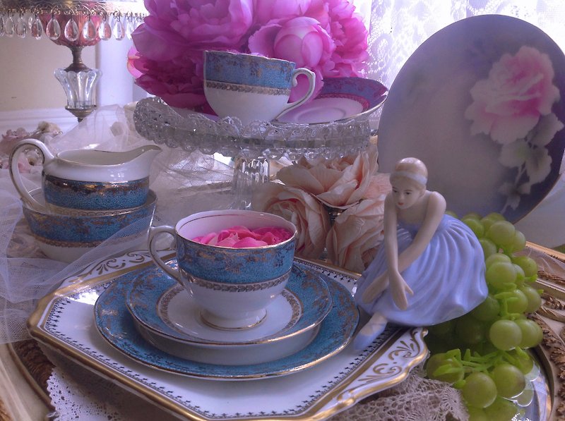 ♥安妮瘋古物♥ 傑克骨瓷1920年 Art deco 幾何圖形設計鑲金邊玫瑰花茶杯三件組~ 值得收藏 - 茶壺/茶杯/茶具 - 瓷 藍色