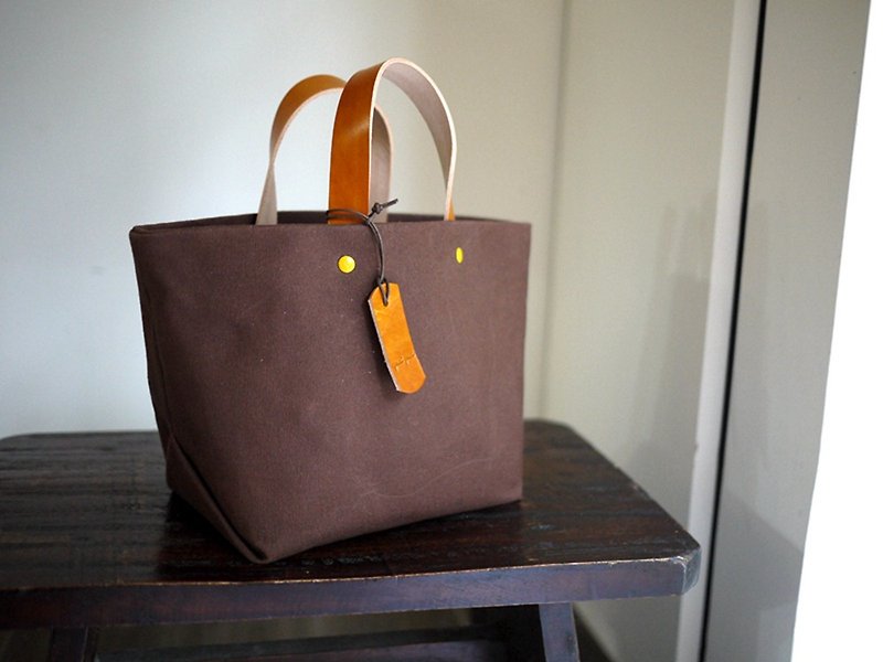Leather Handle Bag (Small) - Dark Brown - กระเป๋าถือ - วัสดุอื่นๆ สีนำ้ตาล