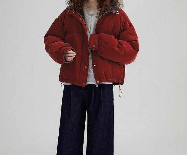 冬の雰囲気のリバーシブルコーデュロイウールチェック柄ダウン