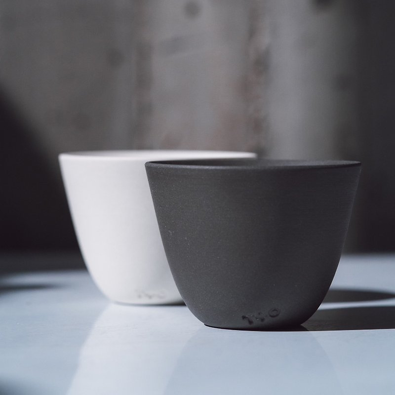 【新年禮盒 2024】T+O 黑色陶瓷杯 手沖咖啡杯 濃縮咖啡杯 - 杯/玻璃杯 - 陶 白色
