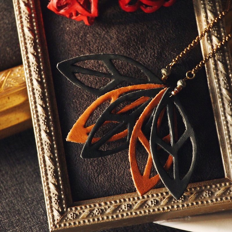 Febbi deciduous vein necklace - Necklaces - Genuine Leather Orange