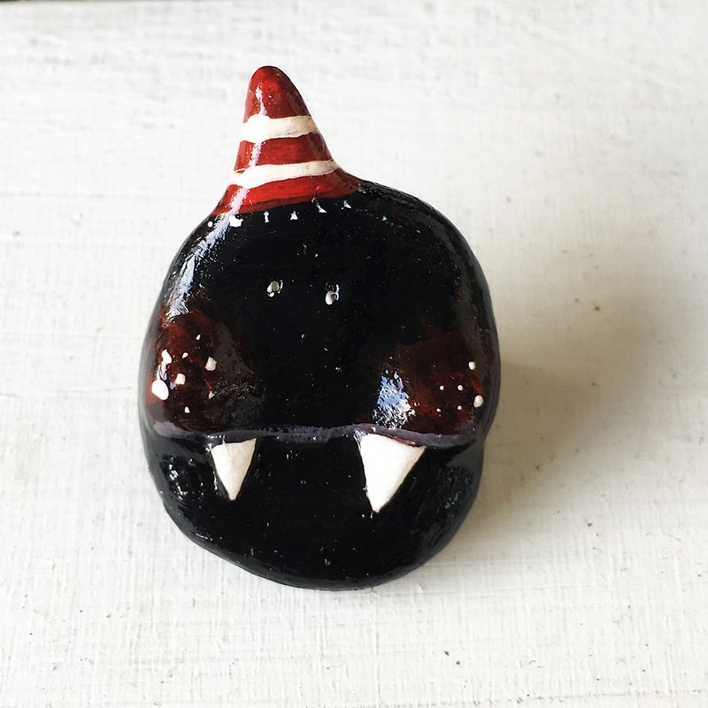 Ceramic Pins (HUA-0033-31) - Badges & Pins - Pottery Black