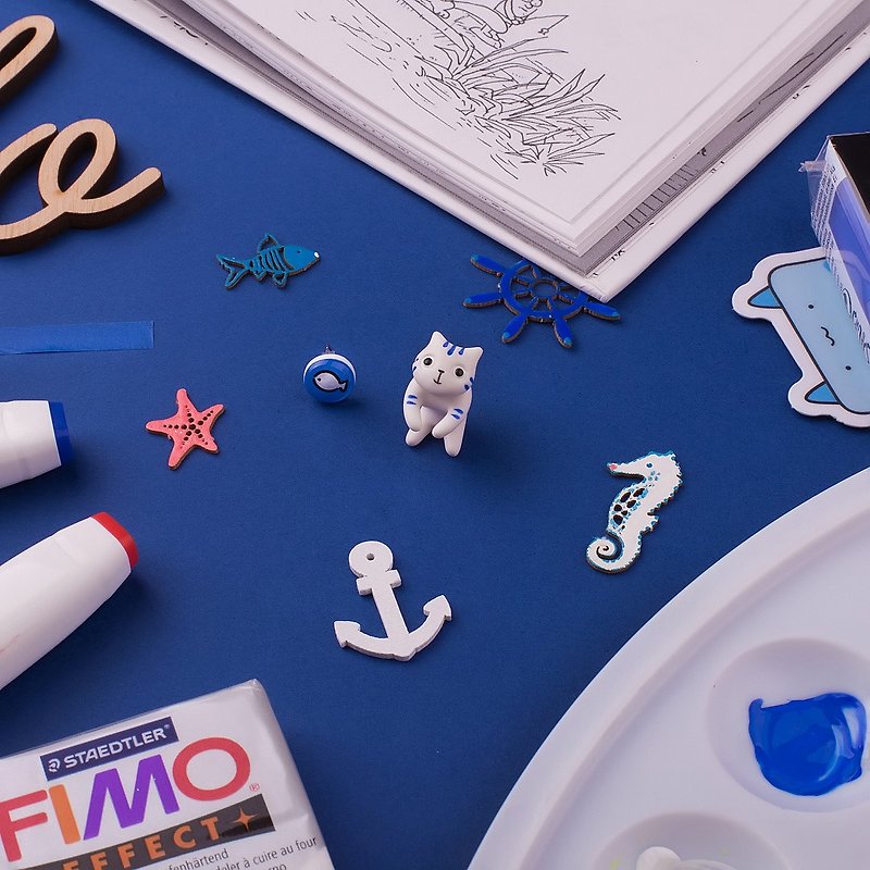 Sailor Cat Earrings - Polymer Clay Cat Earrinngs, Fake Gauge / Fake Plug - ต่างหู - ดินเหนียว ขาว