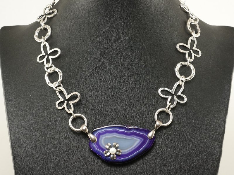 Purple Lilac Ultra Violet Agate Slice Slab Silver Butterfly Jewelry Necklace - สร้อยคอ - เครื่องประดับพลอย สีม่วง