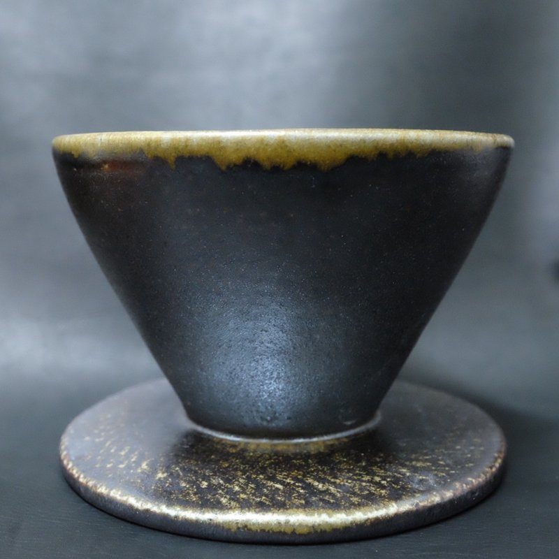 柴燒咖啡濾杯 - 咖啡壺/手沖壺 - 陶 咖啡色