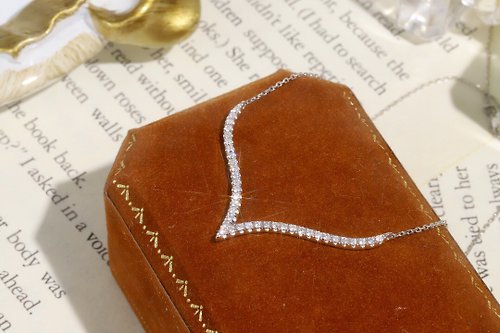 Joiel Fine Jewelry Designs 18K金鑽石項鏈- 鹿角設計
