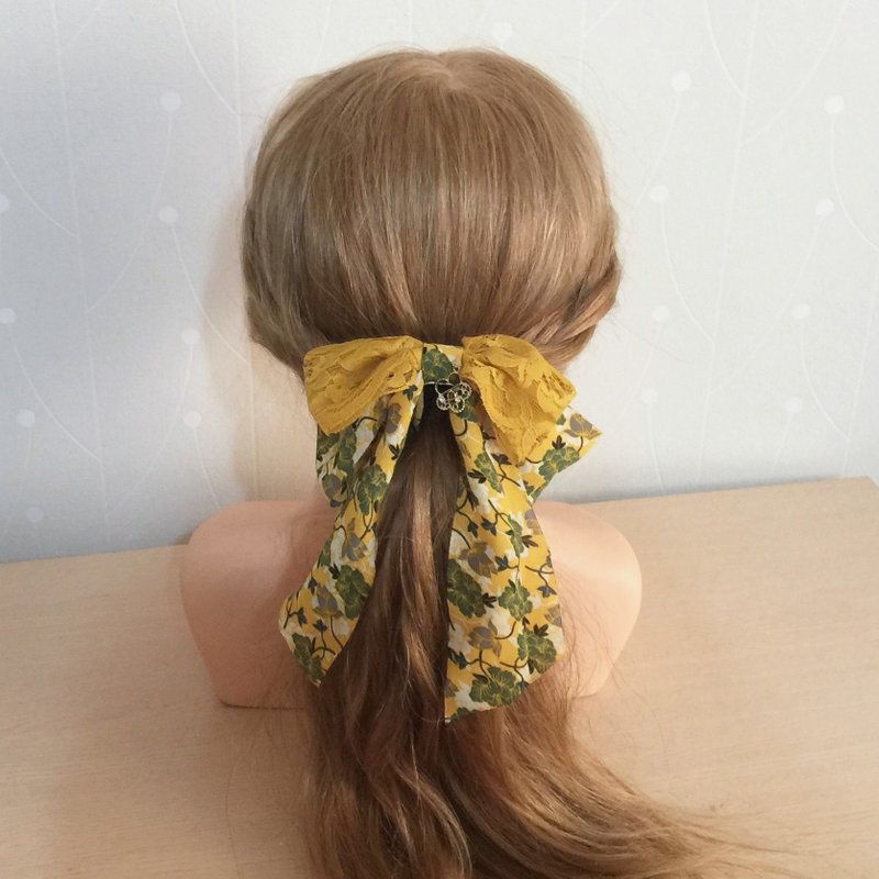 Turmeric / Falling Leaves Lace Chiffon Banana Clip, Fairy Clip, Large Bow, Intersecting Clip, Hair Tie - เครื่องประดับผม - วัสดุอื่นๆ 