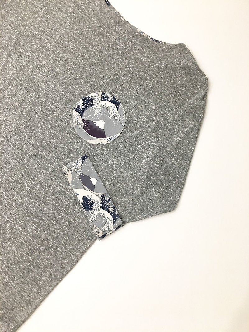 Fuji mountain (gray) T-shirt - เสื้อยืดผู้หญิง - กระดาษ 