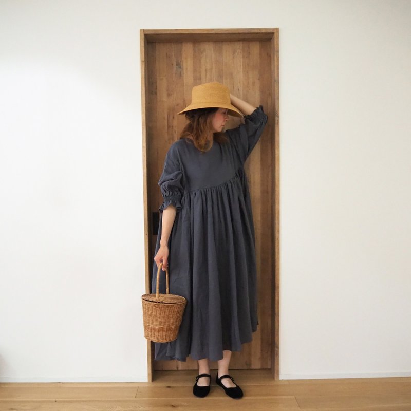 French linen canvas gather one-piece MID GRAY - 洋裝/連身裙 - 棉．麻 灰色