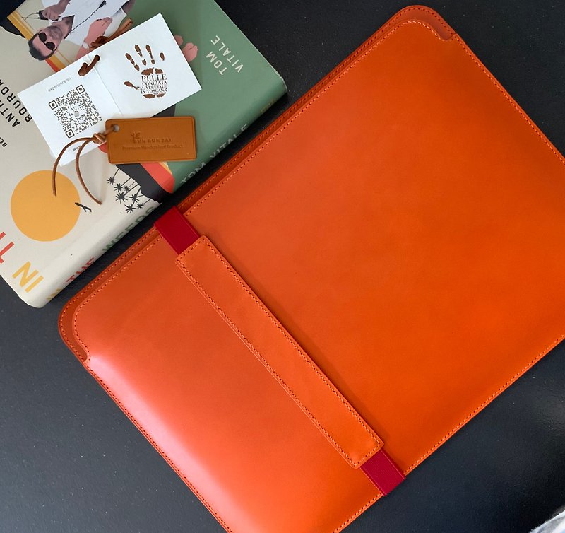 MacBook Pro Sleeve 13 inches - Laptop Bags - Genuine Leather Orange