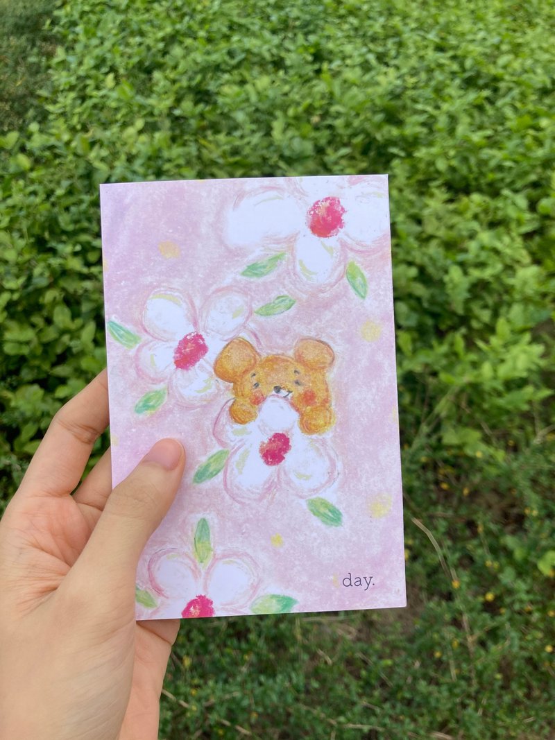 [Oil Pastel Postcard] Happy Cocky Mouth Bear x Catharanthus - Cards & Postcards - Paper White