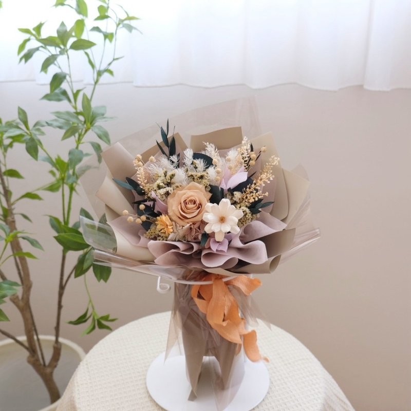 Sweet Days Everlasting Bouquet/Earth Orange - ช่อดอกไม้แห้ง - พืช/ดอกไม้ สีส้ม