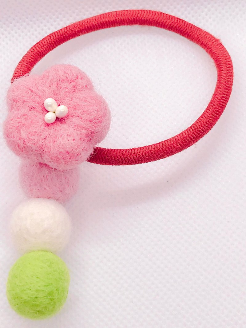 Spring Flowers See Maruko Wool Felt Hair Ties - เครื่องประดับผม - ขนแกะ สึชมพู