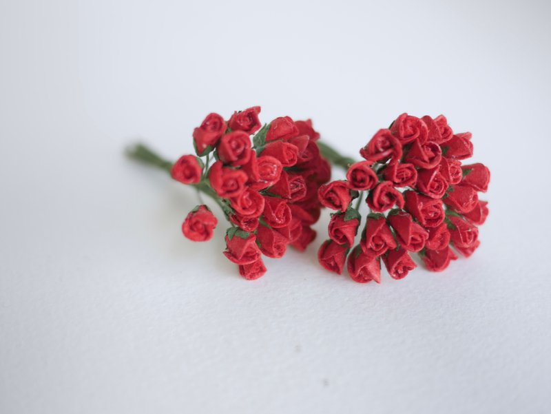 Paper flower, 50 pieces, size 1x0.8  cm. budding rose flower, red color. - 其他 - 紙 紅色